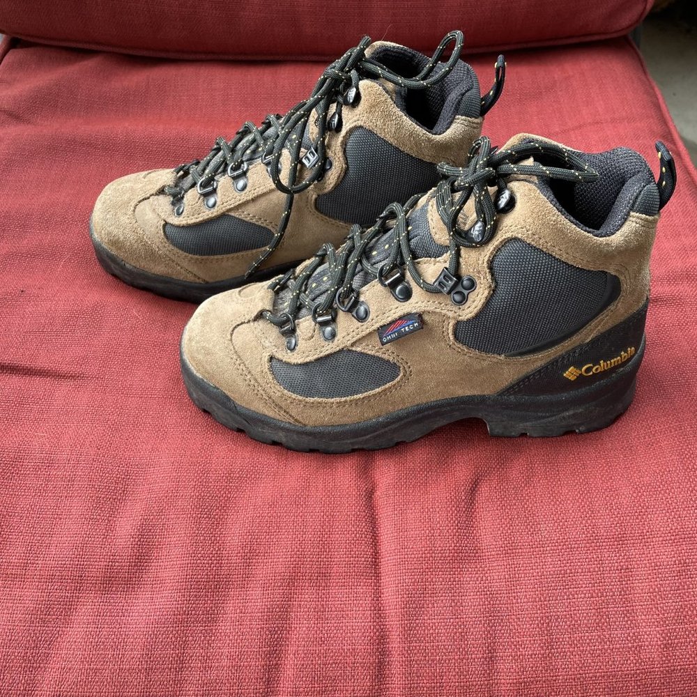 Women's Waterproof Columbia Copper River Omni Tech Hiking Boot-Size 7.5